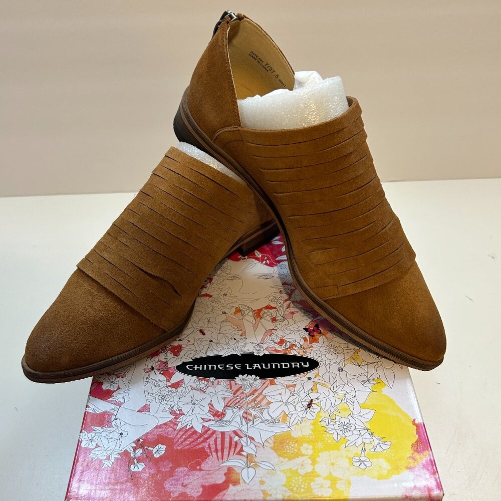 ***WOMENS CHINESE LAUNDRY TAN LEATHER BOOTLET***